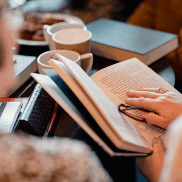 Right on Readers - December Meeting