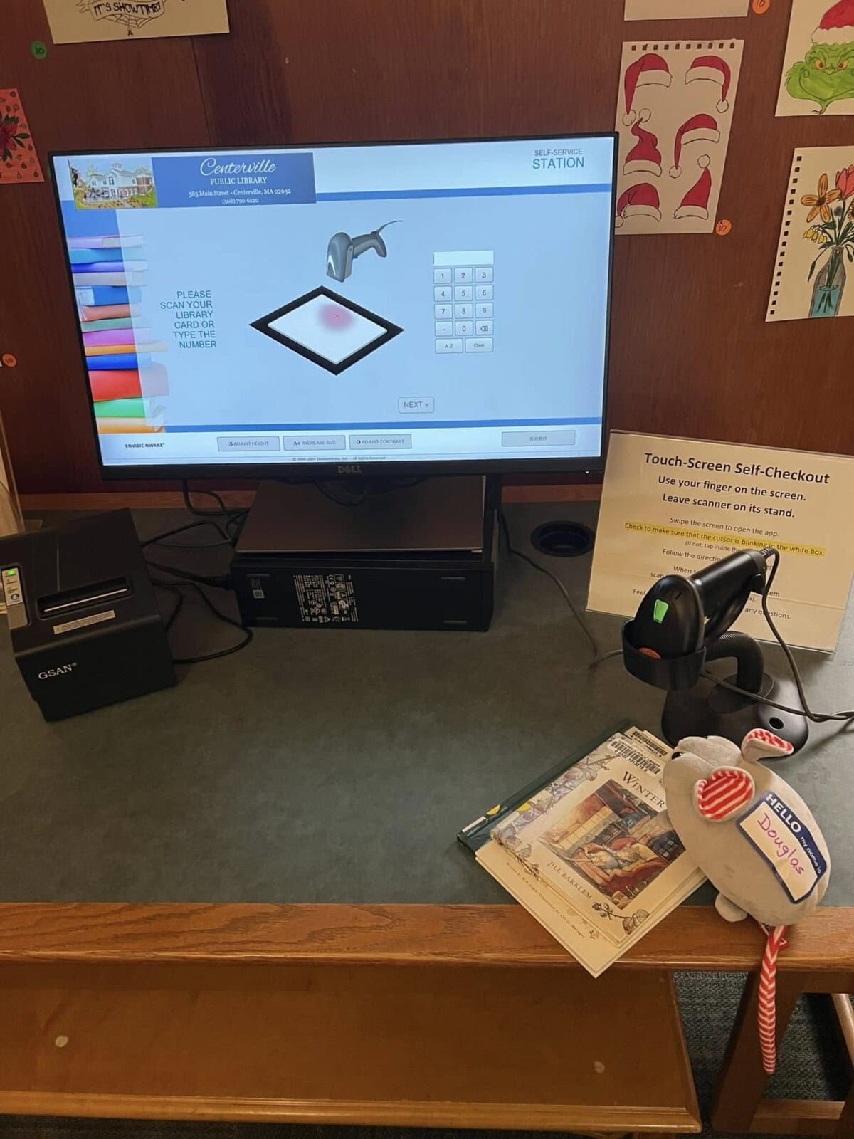computer in the library